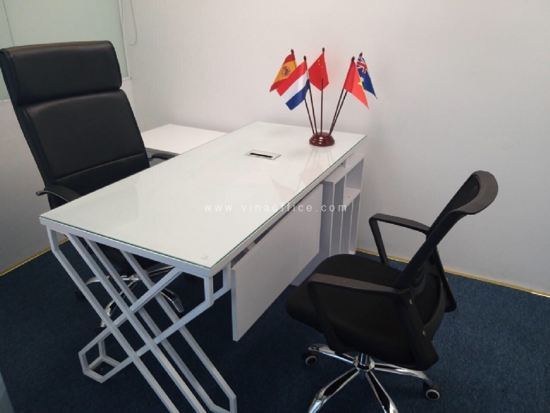 Bàn trưởng phòng cao chất lượng, tiện lợi và sang trọng