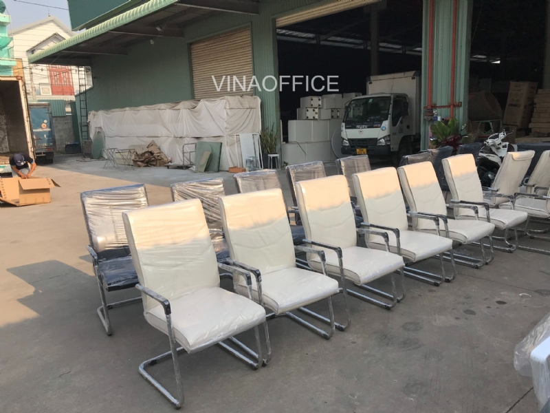 Giải ph&aacute;p l&yacute; tưởng cho việc ngồi l&acirc;u giữa kh&ocirc;ng gian văn ph&ograve;ng - Ghế ch&acirc;n quỳ văn ph&ograve;ng 2