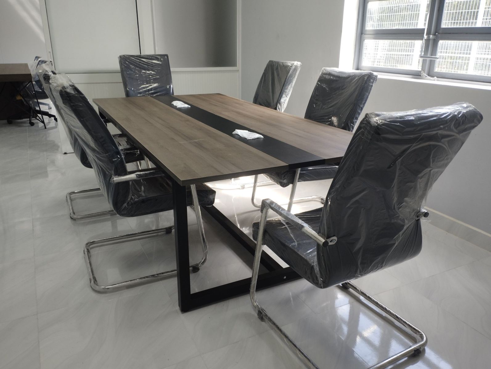 Nơi mua đồ nội thất văn phòng ở thành phố Hồ Chí Minh