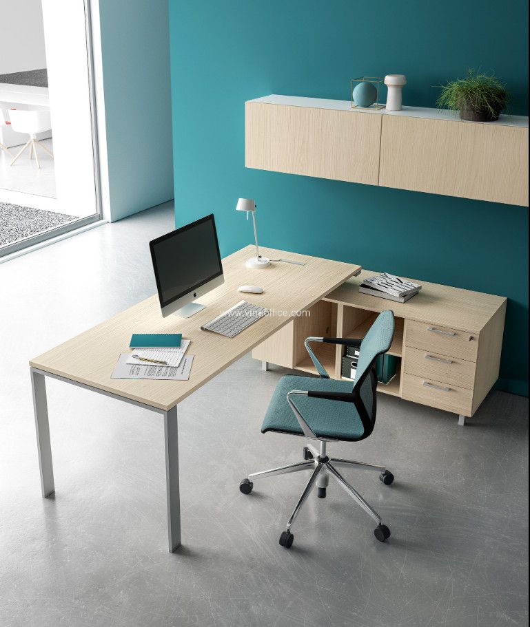 Bàn làm việc cao cấp - Sự lựa chọn hoàn hảo cho không gian làm việc đẳng cấp