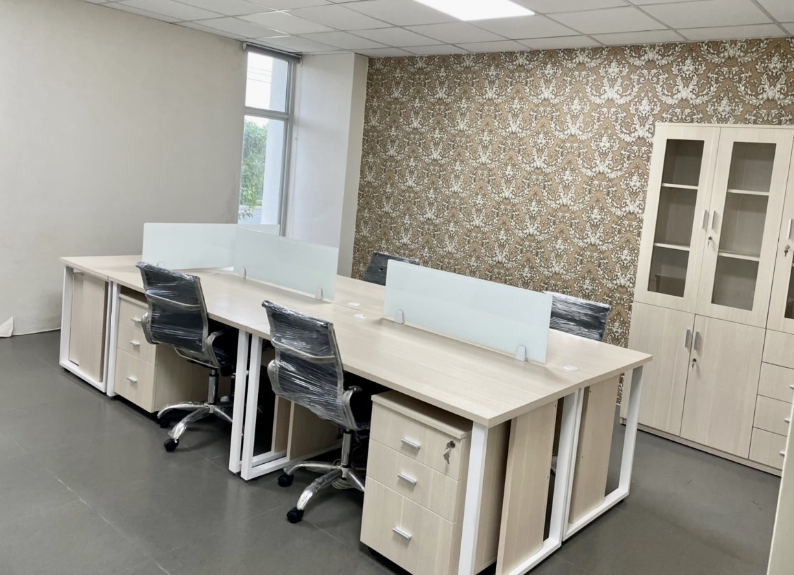 Bàn ghế văn phòng chính hãng - Chất lượng và đẳng cấp cho không gian làm việc 2