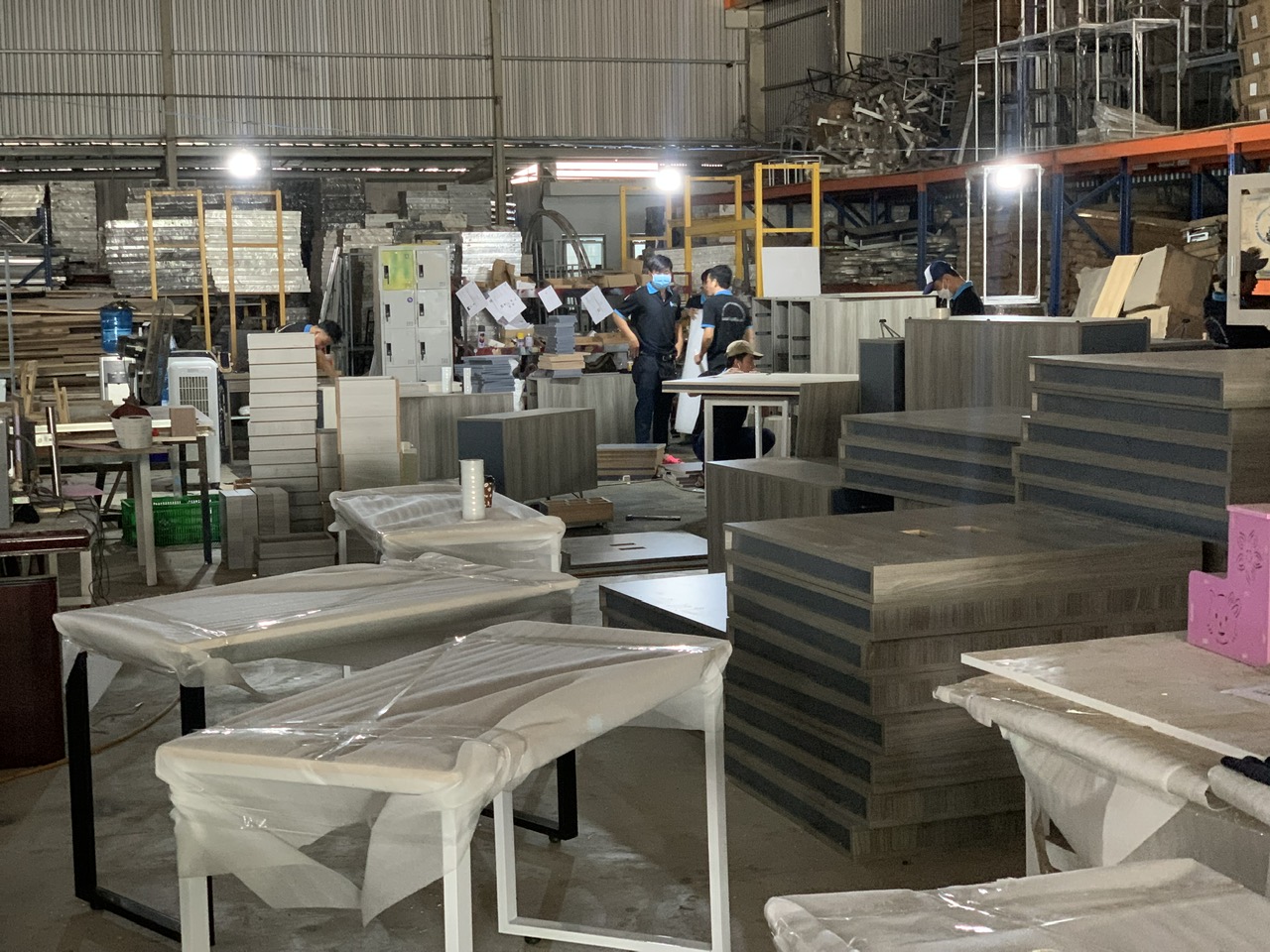 Nội thất văn ph&ograve;ng Long Xuy&ecirc;n: Chất lượng, đẳng cấp v&agrave; s&aacute;ng tạo
