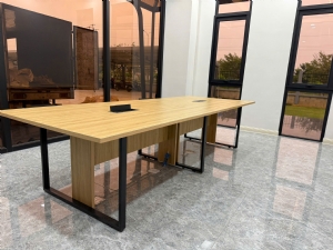 Bàn Họp Hiện Đại – Thiết Kế Sang Trọng, Không Gian Làm Việc Đẳng Cấp BH0141